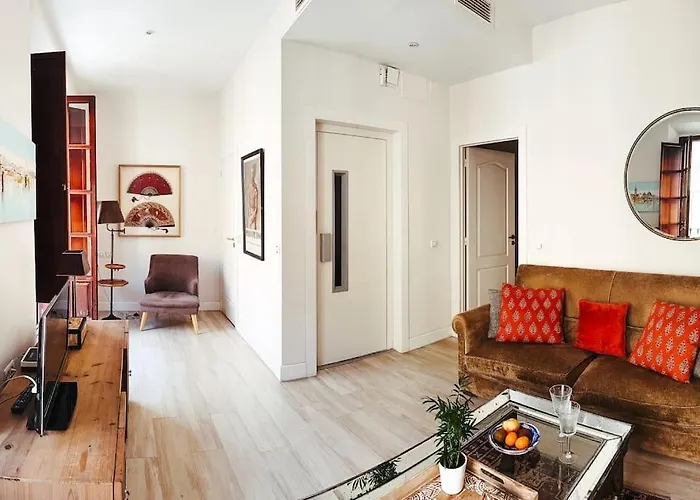 Stylish Andalusian House In Historical Center